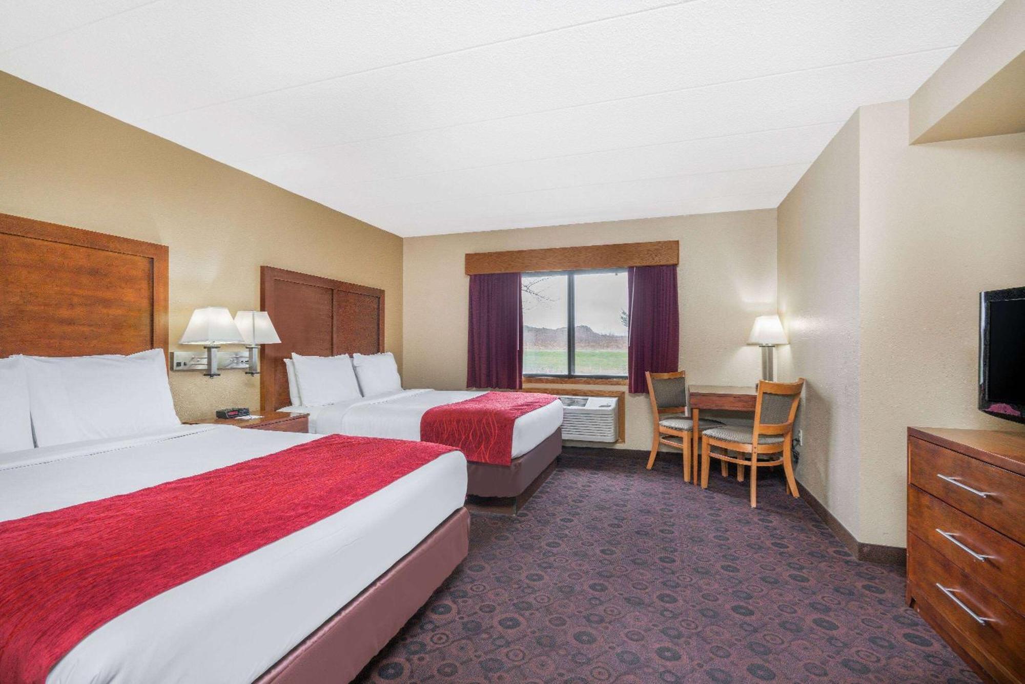 Baymont By Wyndham Kasson Rochester Area Exterior photo